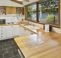 Cedar Cottage - Close to water and pet friendly - Accommodation Gold Coast