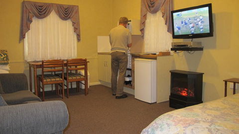 Cedar Lodge Cabins - Accommodation Gold Coast 1