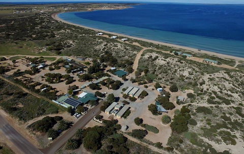 Ceduna Shelly Beach Caravan Park - 1 Gold Coast 0
