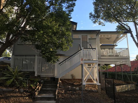 Central Cottage - Gold Coast 4U 2