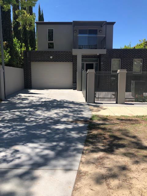 Central Executive 4br Townhouse - Accommodation Gold Coast 0