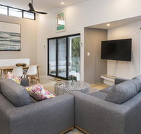 Central Heights - Main Street Views - Gold Coast 4U