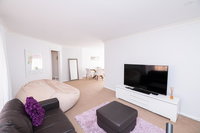 Central March 2 bed Walk everywhere