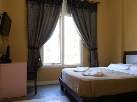 Central Private Hotel - Accommodation Gold Coast 1