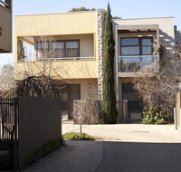 Central Shepparton Apartments - Gold Coast 4U