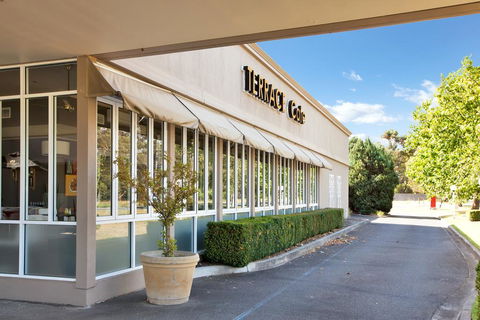 Century Inn - Accommodation Gold Coast 1