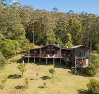 Chalet Beaumont - alluring appeal  stunning views - Accommodation Gold Coast