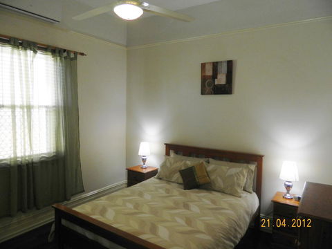 Champion Bay Apartments - Gold Coast 4U 2