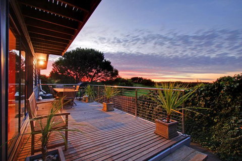 Charltom Hills - Accommodation Gold Coast 0