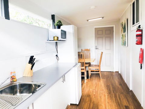 Charming Cottage Cessnock Hunter Valley - Accommodation Gold Coast 2