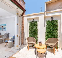 Charming Surry Hills House on Bourke - Gold Coast 4U