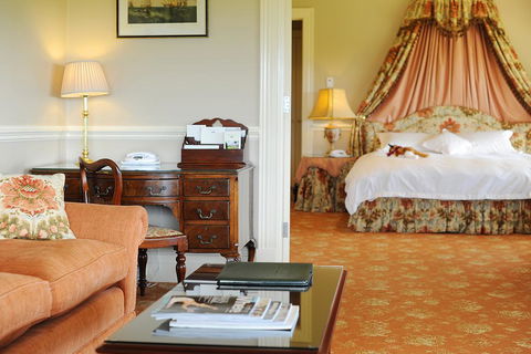 Chateau Yering Hotel - Gold Coast 4U 1