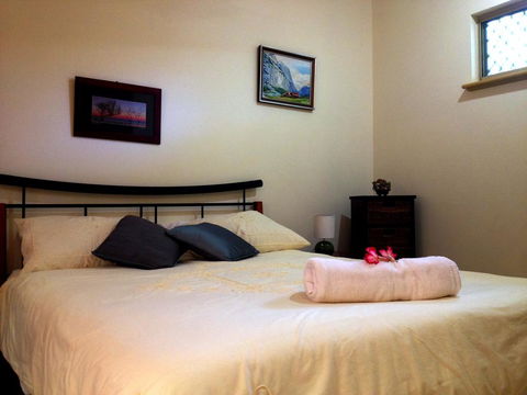 Chez Marguerites - Gold Coast 4U 2