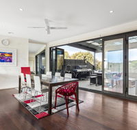 Chilled Chart Hills with Spa Pool Table and Wifi - Accommodation Gold Coast