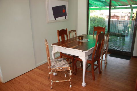 Chuditch Holiday Home Dwellingup - Great Central Location - Accommodation Gold Coast 3