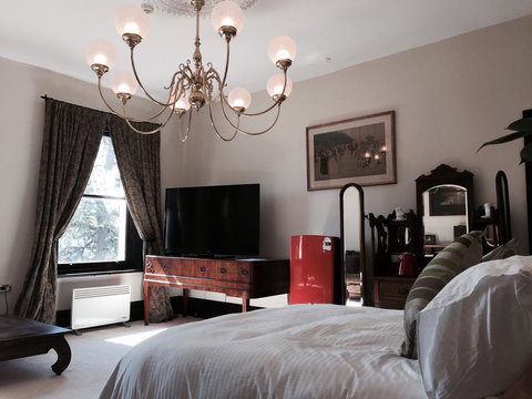 Claremont House - Accommodation Gold Coast 2