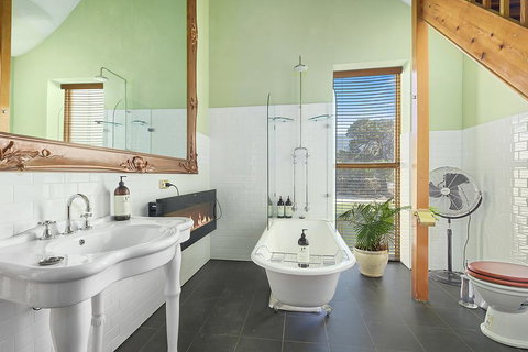 Claremont House - Accommodation Gold Coast 3