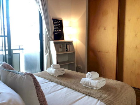 Classic Woolstore Apartment In Teneriffe - Accommodation Gold Coast 2