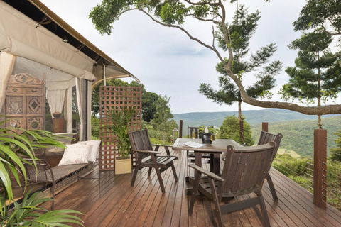 Clouds Safari - Accommodation Gold Coast 0
