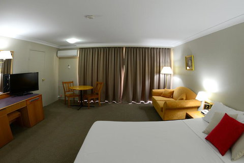 Club Inn Motel - Accommodation Gold Coast 3
