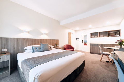 Club Laverton - Accommodation Gold Coast 1