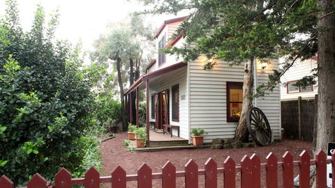 Coach House - Accommodation Gold Coast 0