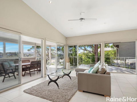 Coast - 3/42 Avoca Drive, Avoca Beach - Accommodation Gold Coast 0