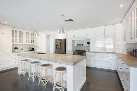 Coastal Elegance - Accommodation Gold Coast 2