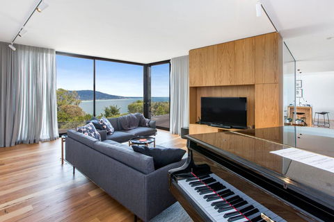 COASTAL LUXE - MT MARTHA - Gold Coast 4U 2