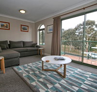 Cobb  Co 3/39 Cobbon Crescent - Accommodation Gold Coast