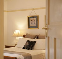 Cobb  Co Court Boutique Hotel - Gold Coast 4U