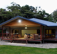 Coconut Beach House - Accommodation Gold Coast