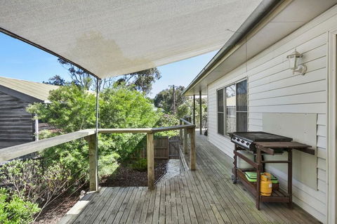 Coffey Court Cottage 2 - Gold Coast 4U 0