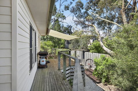Coffey Court Cottage 2 - Gold Coast 4U 3