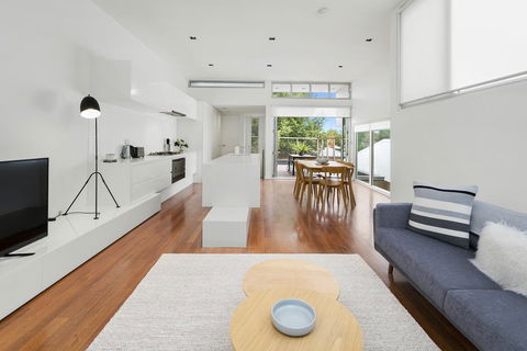 Cogens Two Bedroom Townhouse - Accommodation Gold Coast 0