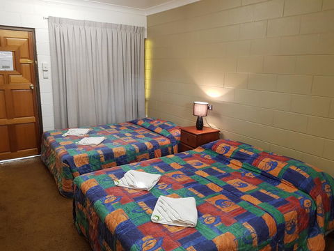 Commercial Hotel - Accommodation Gold Coast 3