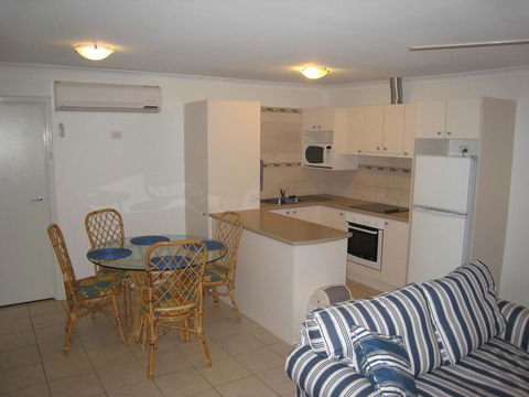 Como Apartments - Geraldton - Gold Coast 4U 0