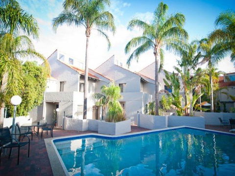 Como Mezzanine Retreat - Accommodation Gold Coast 0