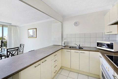 Condor Ocean View Apartments Surfers Paradise - Accommodation Gold Coast 3