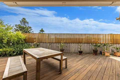 Connolly House - Gold Coast 4U 2