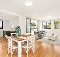 Convenience and comfort in Rosehill - Gold Coast 4U