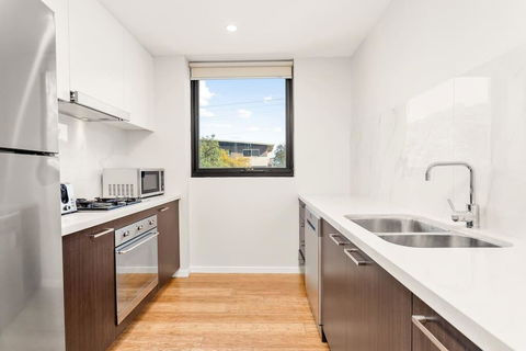 Convenience And Comfort In Rosehill - Gold Coast 4U 3