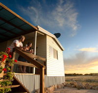 Coodlie Park Farm Retreat - Gold Coast 4U