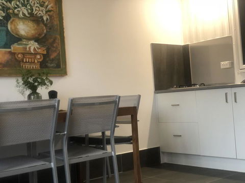 Coonawarra Cabins Unit A - Accommodation Gold Coast 3