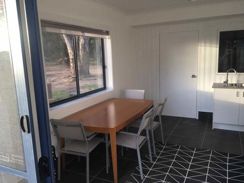 Coonawarra Cabins Unit A - Accommodation Gold Coast 1