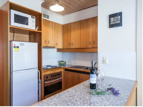 Cora Lynn - Apartment 18 - Gold Coast 4U 3