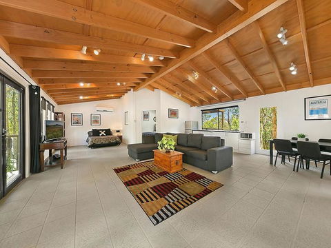 Corroboree Spa Cabin- Eaglereach - Accommodation Gold Coast 0