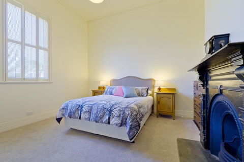 Corvah House - Gold Coast 4U 2