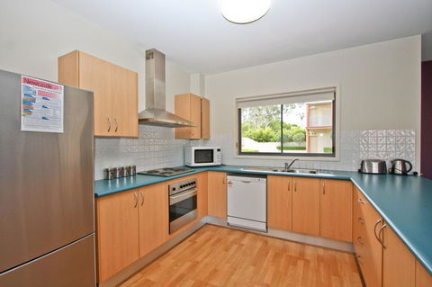 Cosmopolitan Apartments - Gold Coast 4U 3