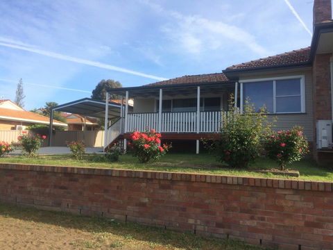 Costa Park Cottage Dio - Armidale - Accommodation Gold Coast 1